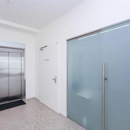 Downtown Luxe Retreat- Konventna *