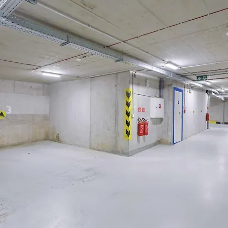 Downtown Luxe Retreat- Konventna Apartmán